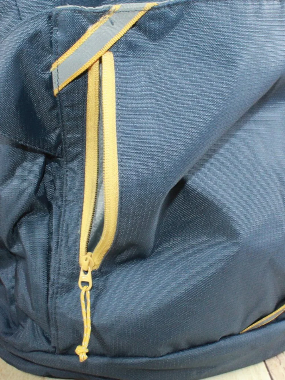 READ–LL Bean Unisex Adult Comfort Carry Portable Locker Pack 42L Backpack Hiking